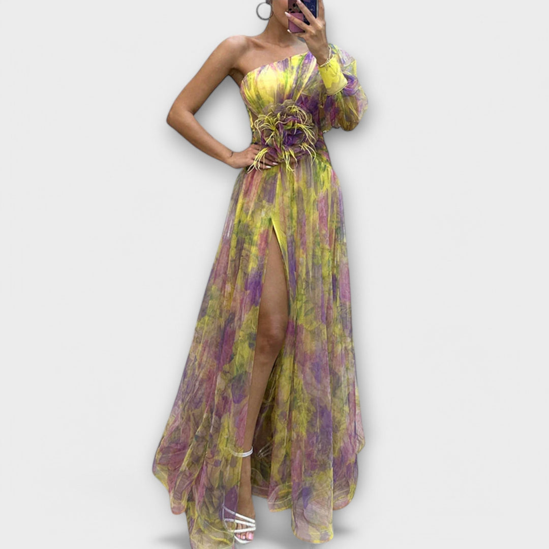 Elegant Evening Dress with One Shoulder and Slimming Waist