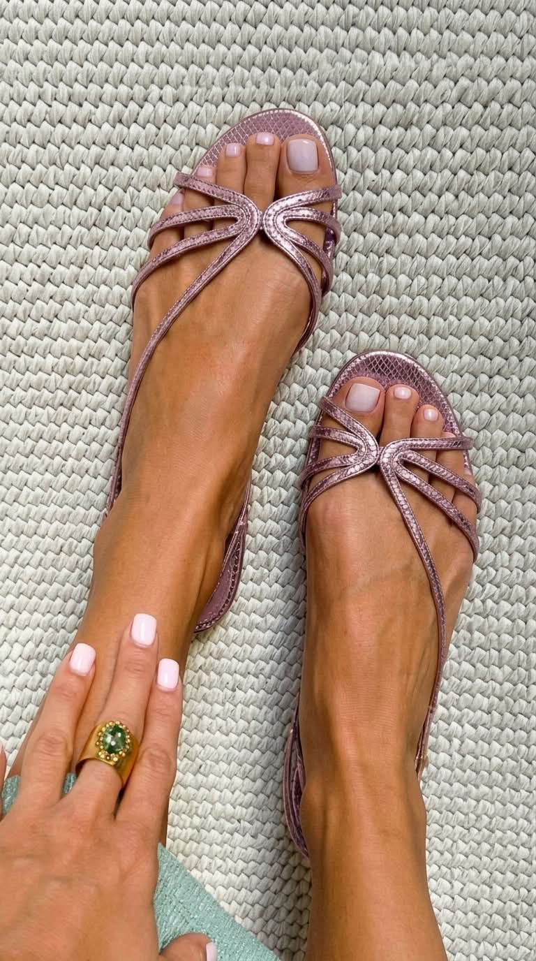 Theresa | Elegant Golden Sandals for Summer