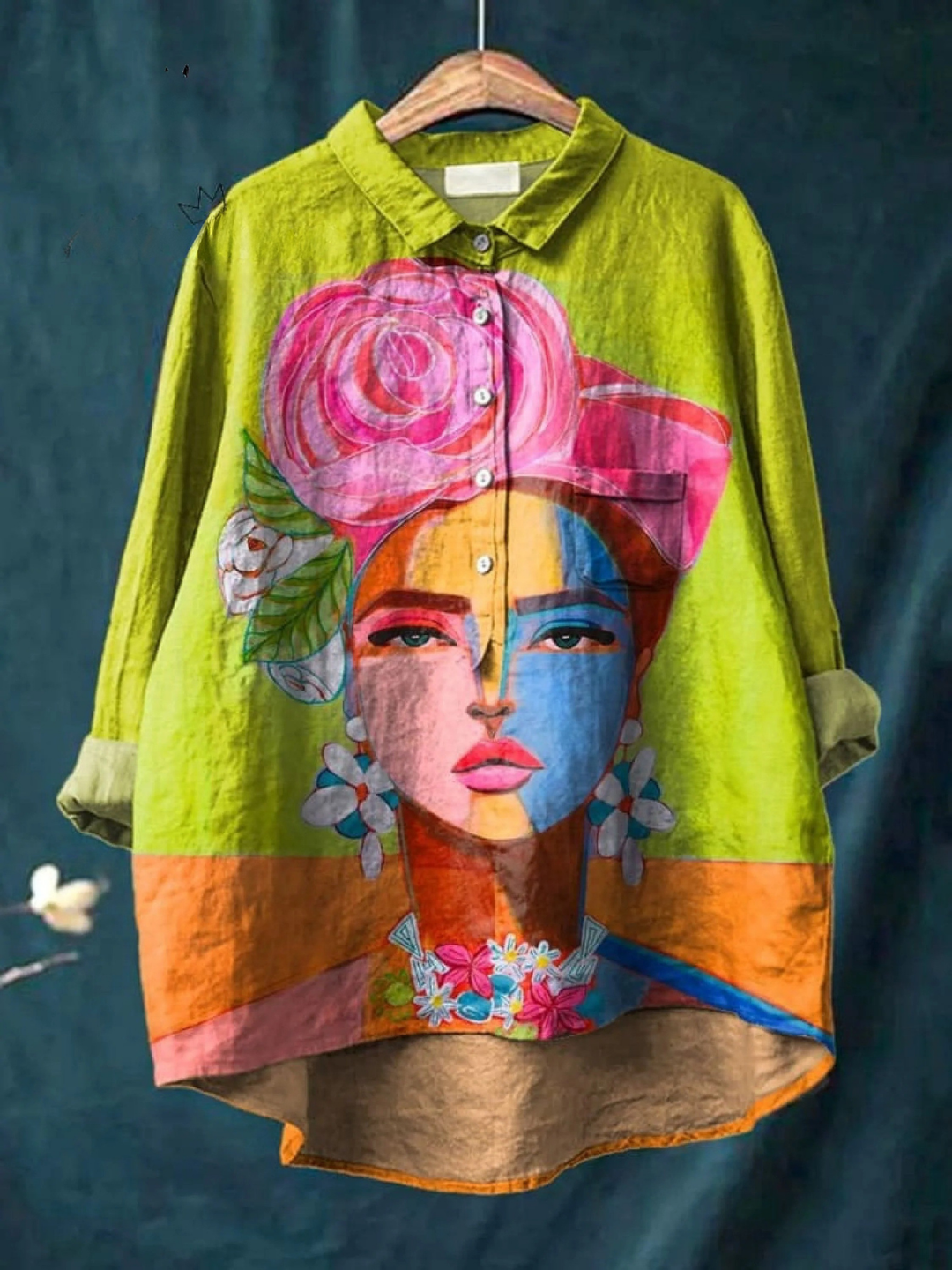 Martha | Casual Tee Featuring Frida Portrait in Oil Print