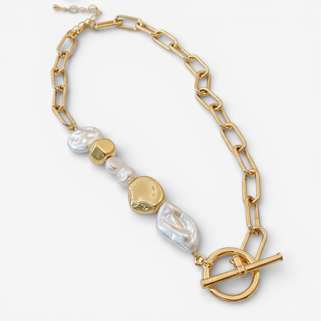 Vintage Gold Pearl Necklace