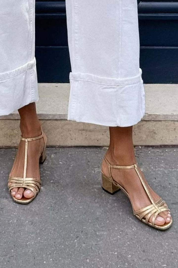 Amelie | Chic Gold Sandals for Daily Elegance