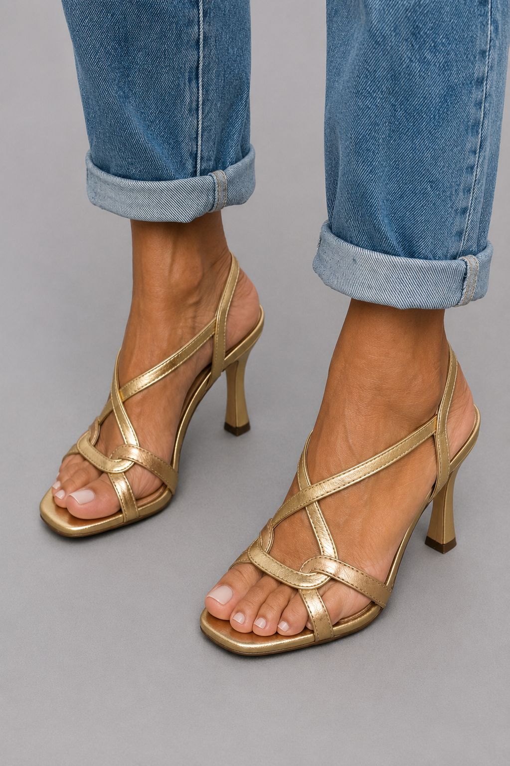 Greta | Golden Sandals Summer Magic