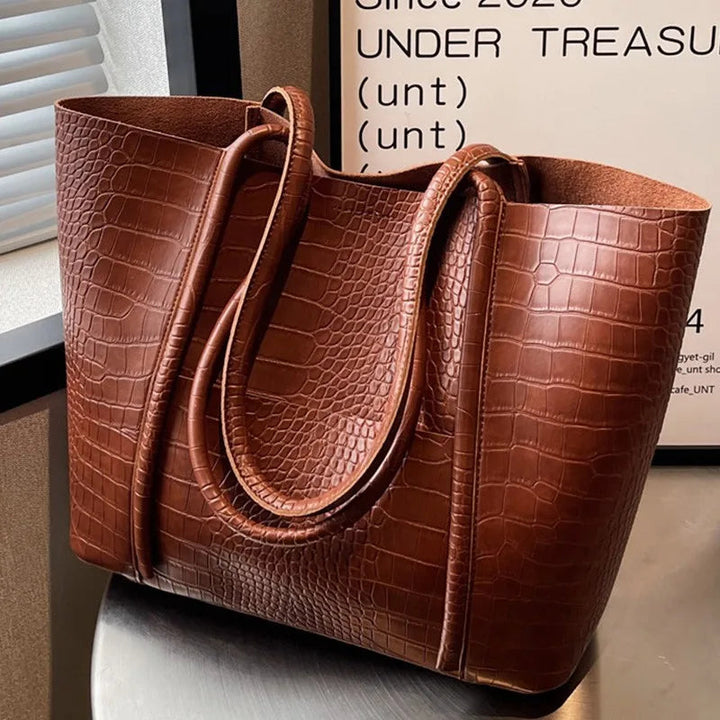 Paula | Elegant Shoulder Bag