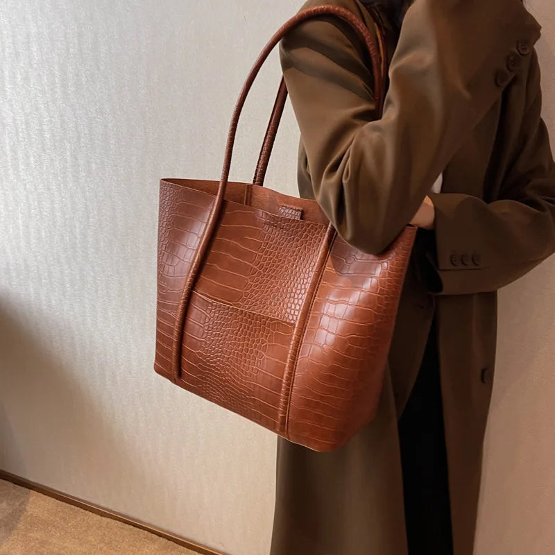 Paula | Elegant Shoulder Bag