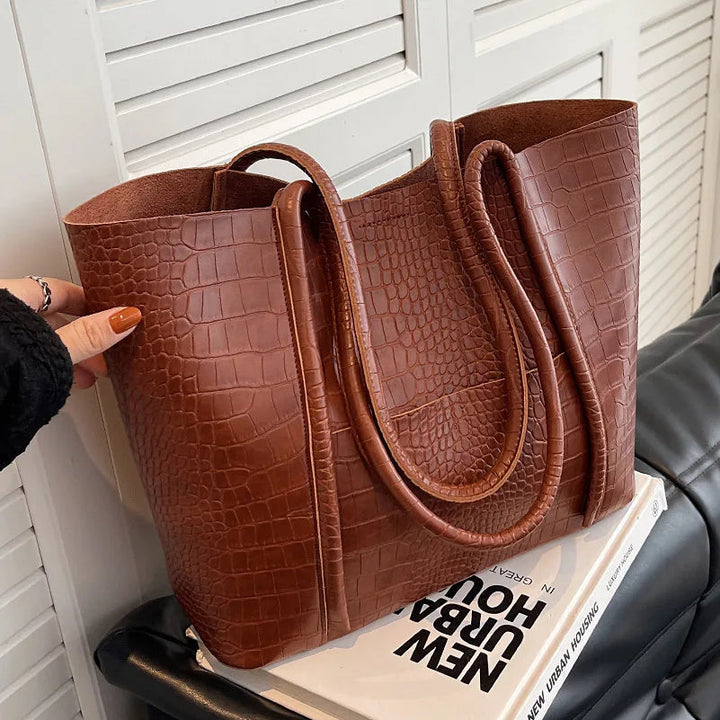 Paula | Elegant Shoulder Bag