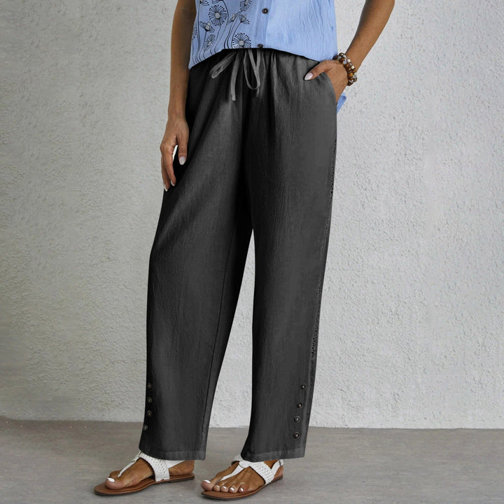 Shania - Relaxed Trousers with Buttons