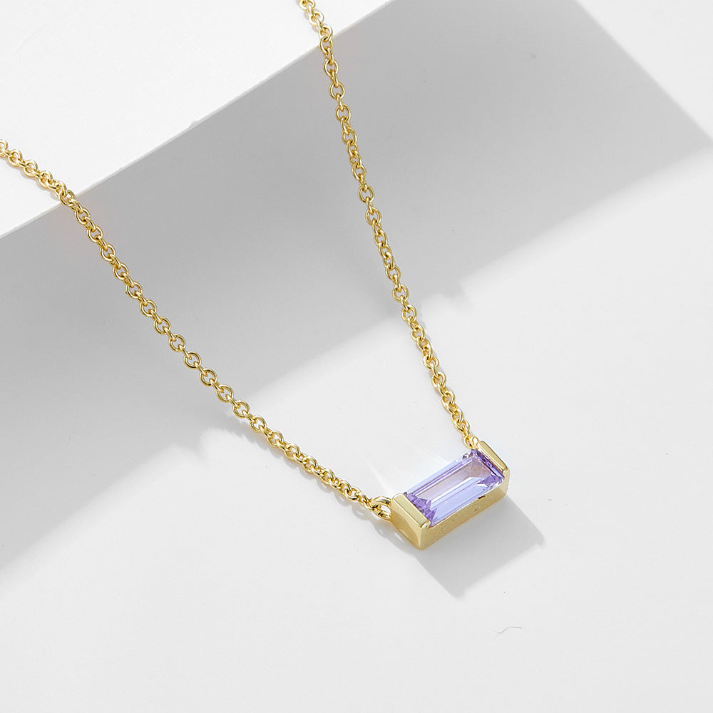 Livia – Elegant Silver Necklace with Graceful Pendant