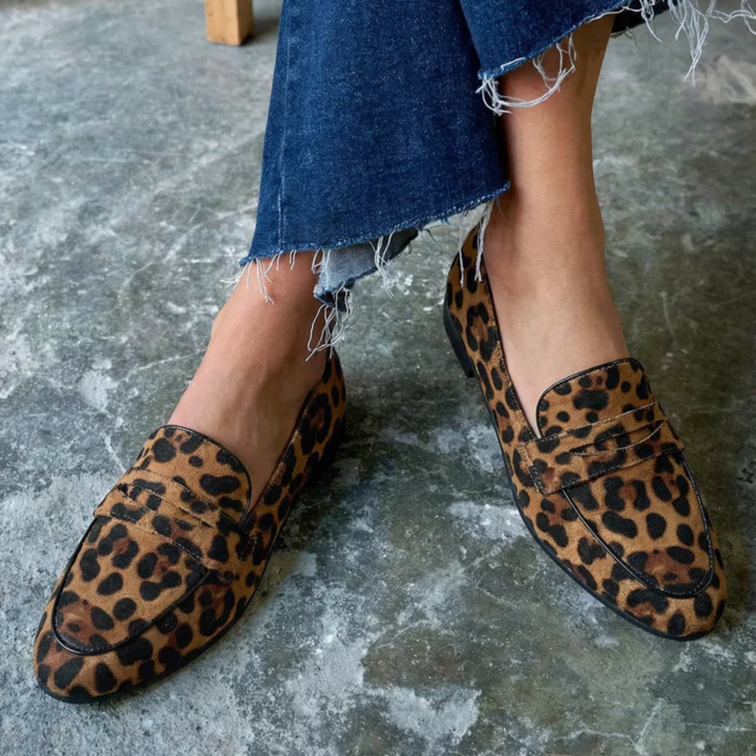 Azariah | Bold Leopard-Print Shoes