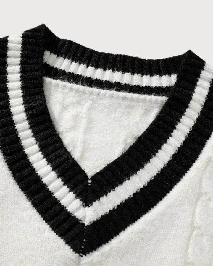 Percy | Cream V-Neck Cable-Knit Jumper