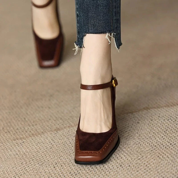 Charlotte – Timeless Classic Court Heels