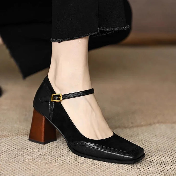 Charlotte – Timeless Classic Court Heels