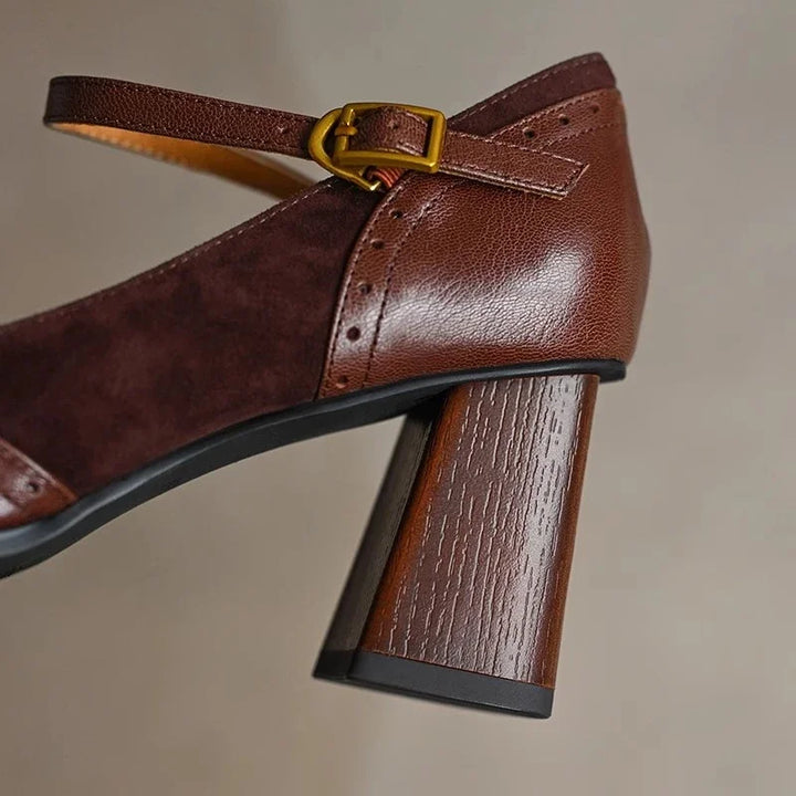 Charlotte – Timeless Classic Court Heels
