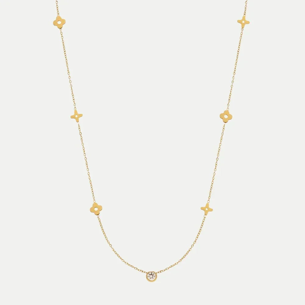 Karine – Gold Necklace Featuring Vibrant Accents