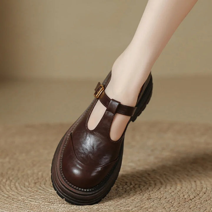 Luisa – Classic T-Bar Vintage Shoes
