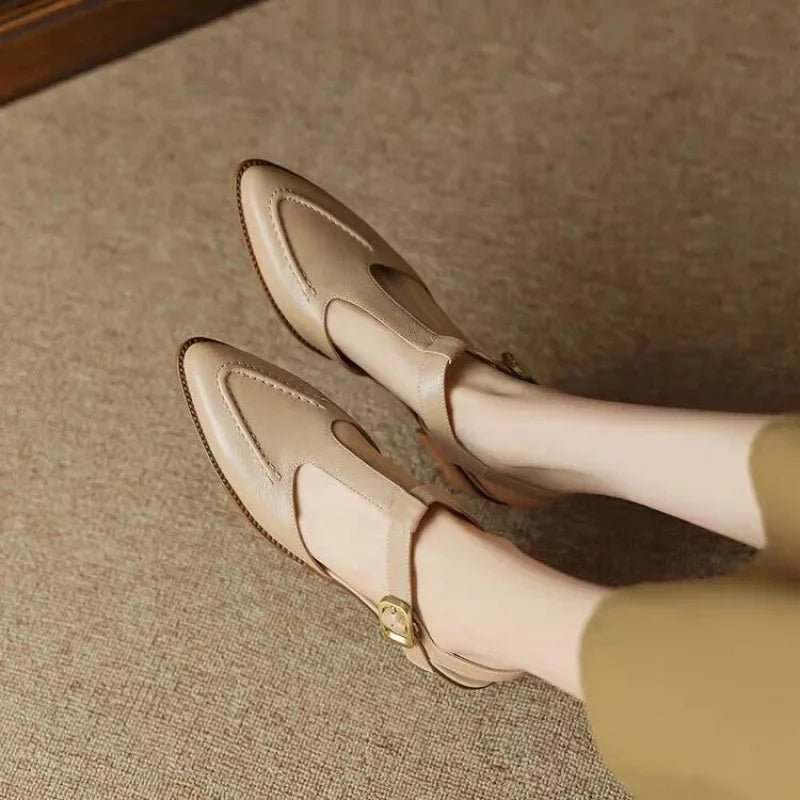 Hannah – Buckled Shoes