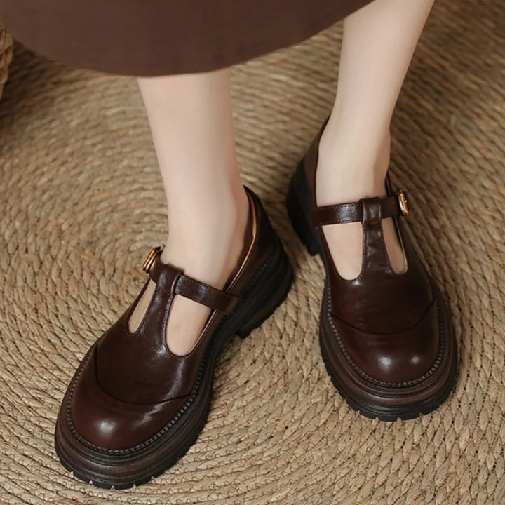 Luisa – Classic T-Bar Vintage Shoes