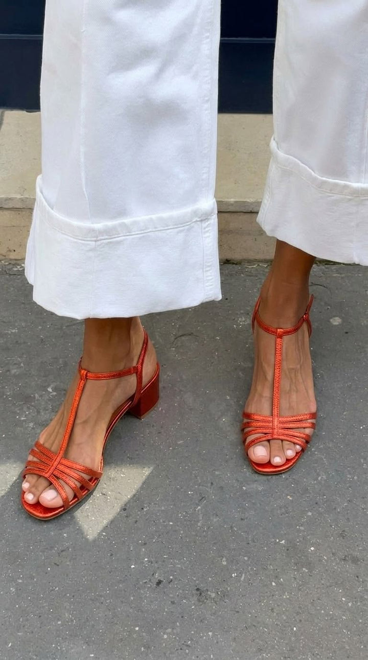 Amelie | Chic Gold Sandals for Daily Elegance