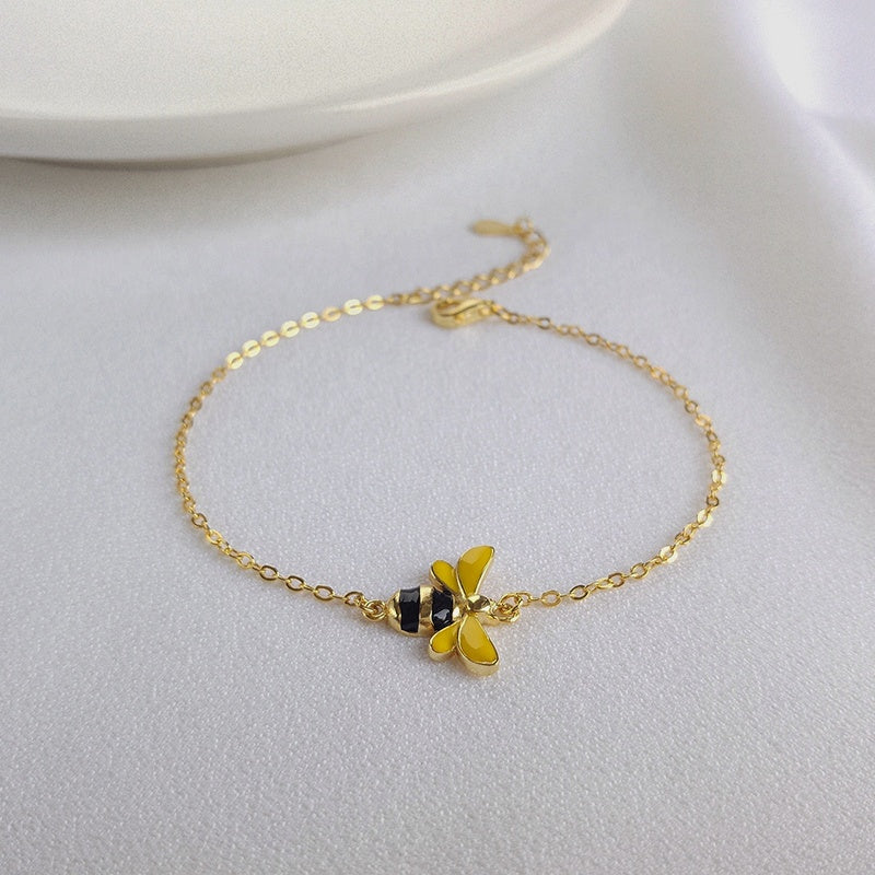 Regal Bee Charm Bracelet