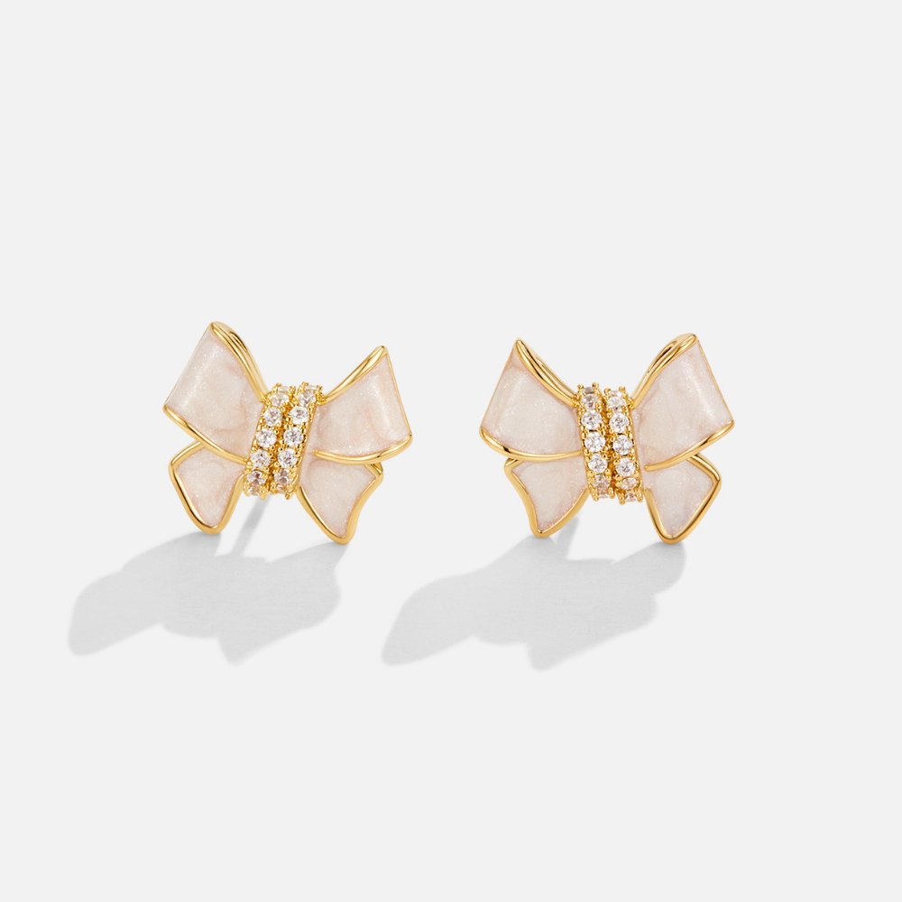 Noémie – Floral Pattern Gold Earrings