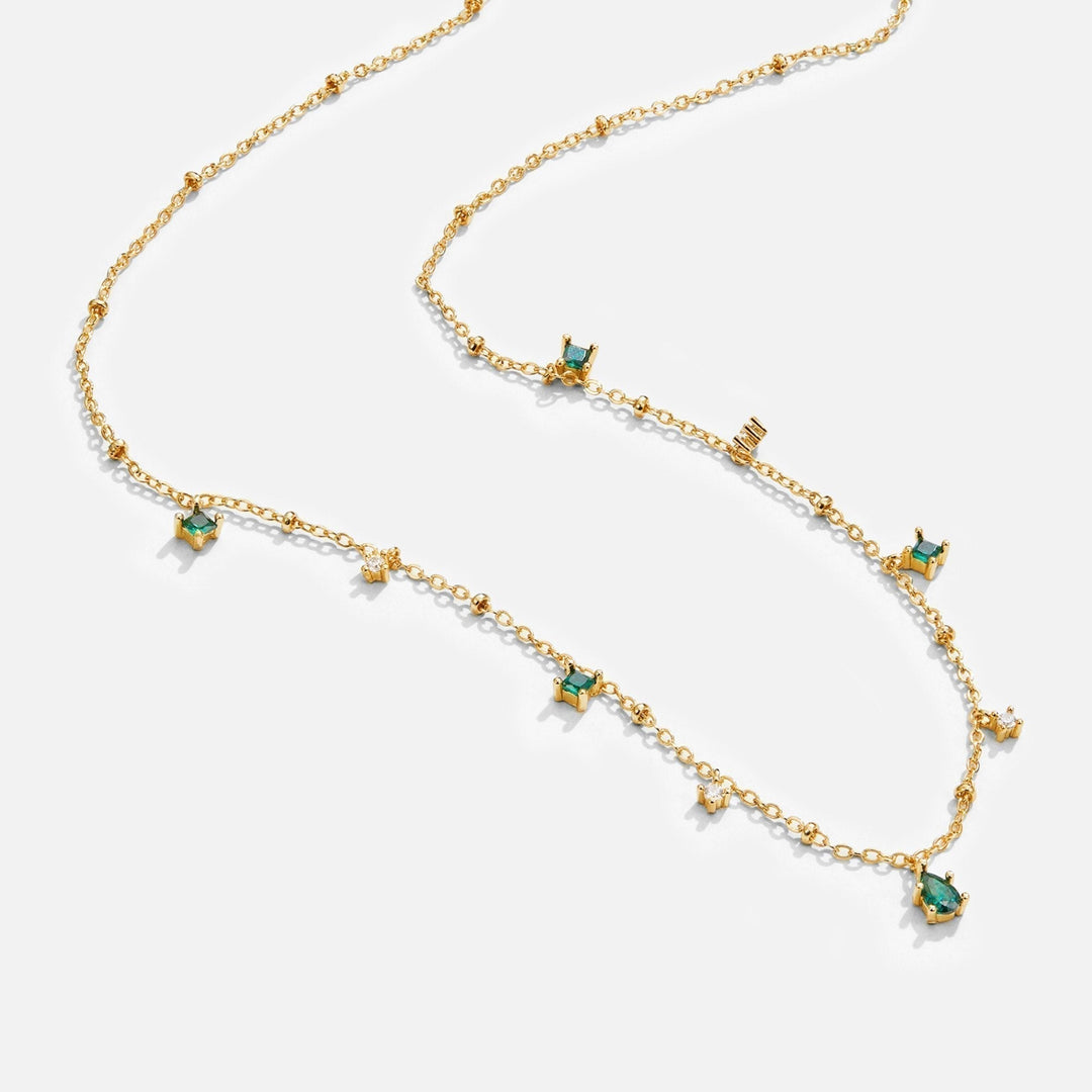 Marthe – Gold Necklace Featuring a Green Gem Pendant