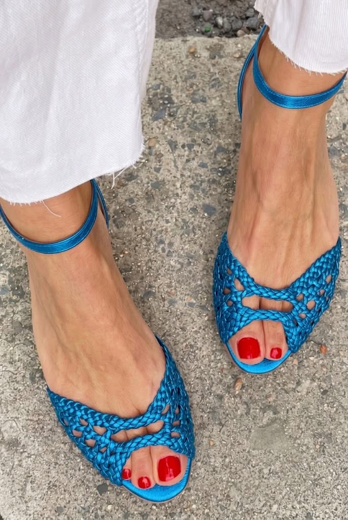 Leni | Gold Woven Sandals