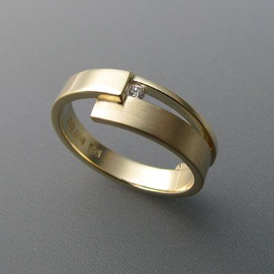 Classic Fine Gold Vintage Ring