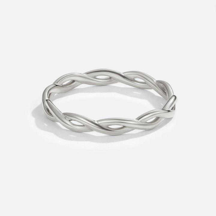 360-Degree Rotating Infinity Ring